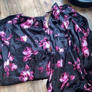 Women’s large VS pjs